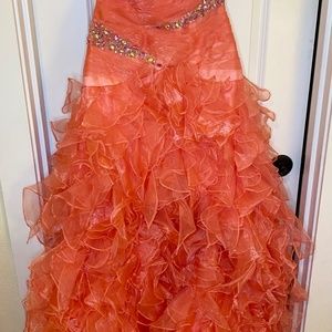 Neblon Flowing Coral Gown